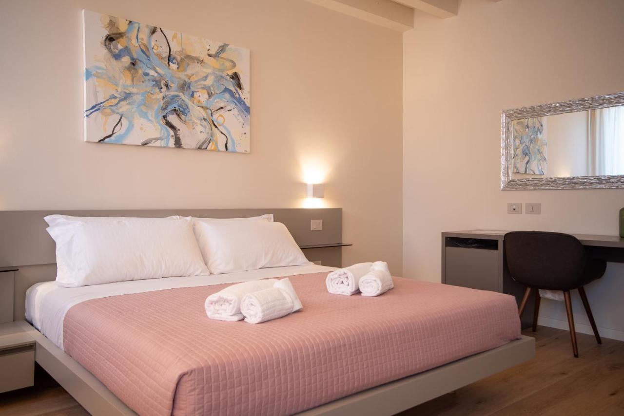 Calcirelli Suites Verona Buitenkant foto