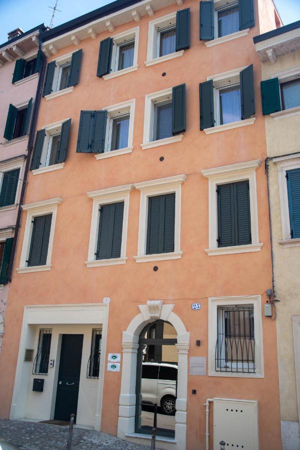 Calcirelli Suites Verona Buitenkant foto