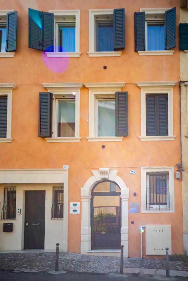 Calcirelli Suites Verona Buitenkant foto